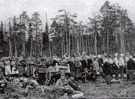 Русские жители, заключенные в финский концлагерь в Медгоре Дата создания: 1942 – 1943 гг.