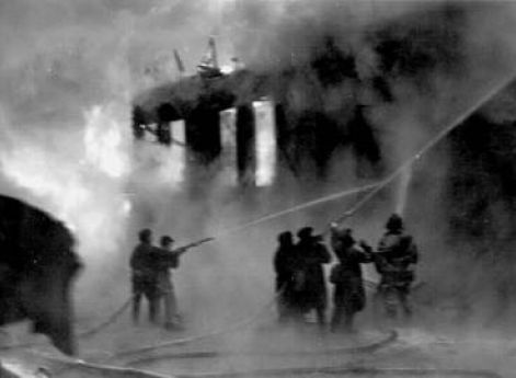 Пожары в Хельсинки, вызванные бомбардировкой. Февраль 1944 г.