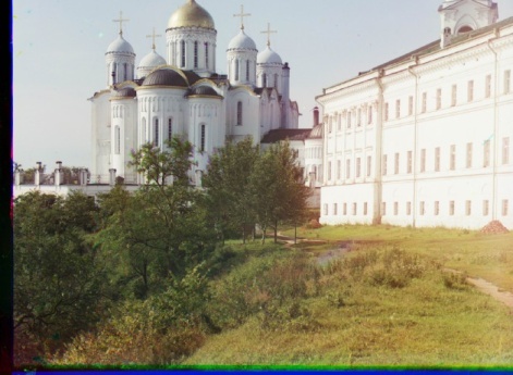 Владимир. 1911. Успенский собор (1158-1160) с восточной стороны.