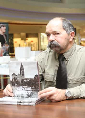 Кулаков В. И. — начальник Балтийской экспедиции Института археологии РАН, один из виднейших специалистов по истории края. Фото: Валерий Сомкин