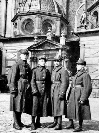 Поляки в Козельском лагере