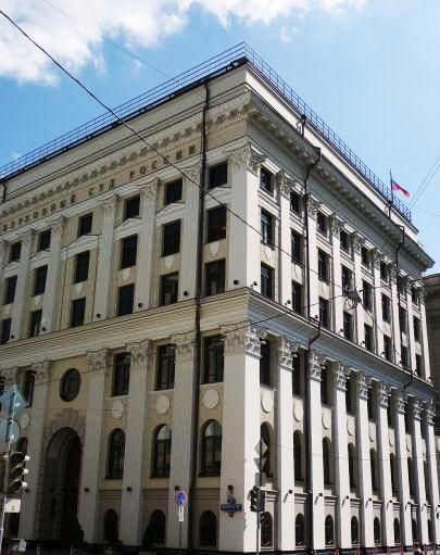 Здание Верховного Суда России на Поварской улице