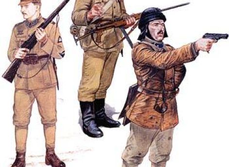 Слева — старший сержант пограничной охраны, 1941 г.; В центре — старший ефрейтор парашютно-десантной дивизии «Святой Ласло», 1945 г.; Справа — младший сержант бронетанковых частей, конец 1942 г.