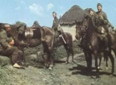 ...и деревень. Источник: ww2incolor.com