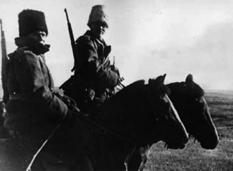 Румынские кавалеристы в южнорусских степях зимой 1941 – 1942 гг.