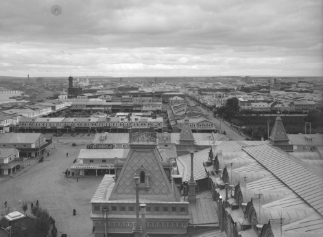 Общий вид Нижегородской ярмарки и Канавина.  Нижний Новгород.