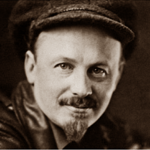 В старину говорили про философа Платона: Платона мы любим, но истину – еще больше. То же самое можно было бы сказать о Бухарине: Бухарина мы любим, но истину, но партию, но Коминтерн любим мы еще больше