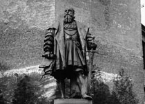 Памятник герцогу Альбрехту
