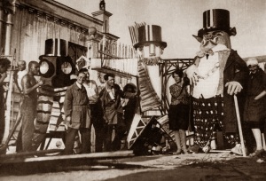 Автор «философского трактата» — «чуждый марксизму (идеалист)»