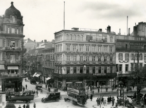 Я слишком далеко зашел в осуществлении разных планов в Берлине и слишком связал себя с ними