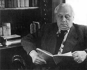 Должен признаться, что я до сих пор еще не исполнил Вашей просьбы, перепечатать фототипическим способом первый том Вячеслава Иванова