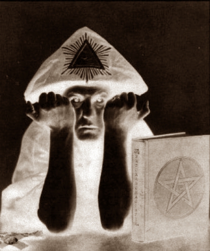 Асгарта рассказал любопытную подробность, выведанную у «духа» о смерти Толстого