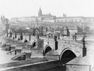 Собиралась послушать Вас на Ваших лекциях в Праге, но случился сердечный припадок